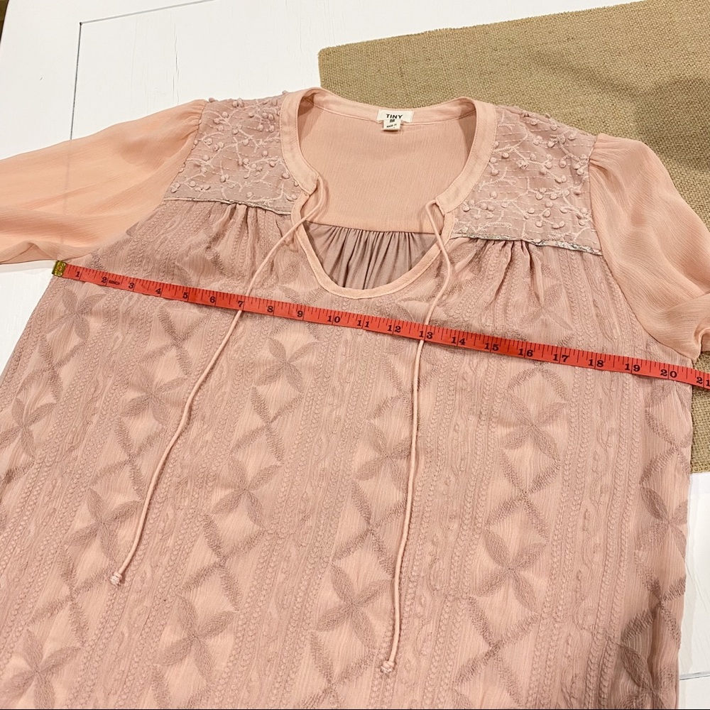 TINY Anthro pink shimmery peasant blouse Sz M boho - Picture 6 of 7